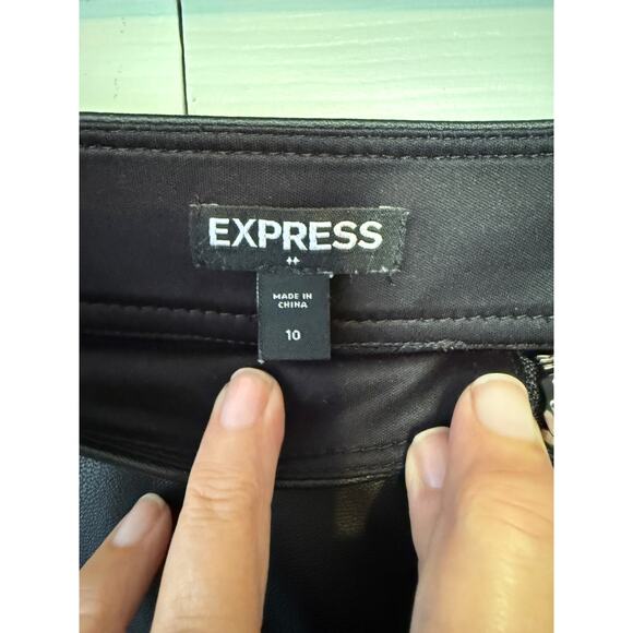 Express Faux Leather Mini Skirt Women's  10 Front Zipper - Picture 3 of 6